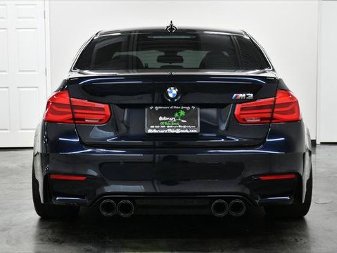 Used 2018 BMW M3 RWD image 13