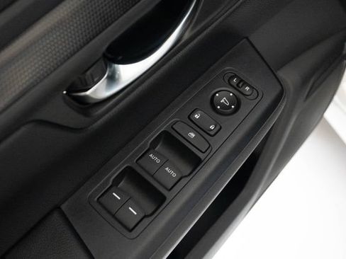 Certified 2025 Honda CR-V EX image 12