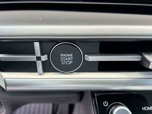 New 2026 Hyundai Santa Fe SE image 33