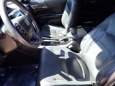 Used 2016 Honda Accord EX-L image 9