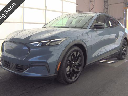 Used 2024 Ford Mustang Mach-E Select w/ Comfort Package Lite image 3