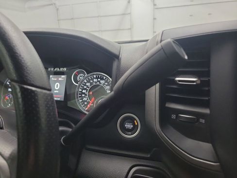 Used 2024 RAM 3500 Tradesman w/ Chrome Appearance Group image 29