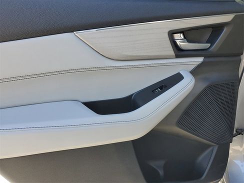 Certified 2023 Acura MDX SH-AWD w/ Advance Package image 17