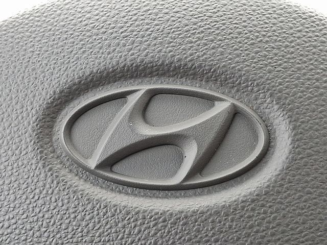 Used 2011 Hyundai Accent GLS FWD image 30