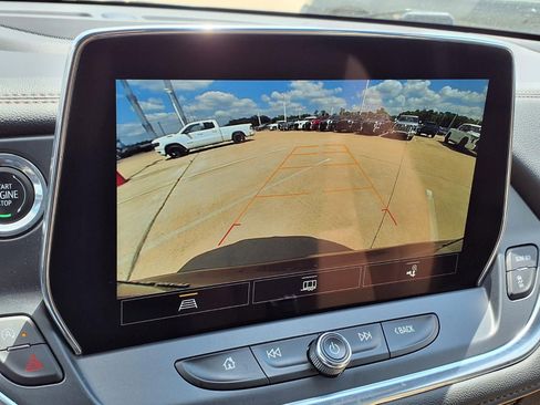 Used 2024 Chevrolet Blazer Premier w/ Enhanced Convenience Package image 12