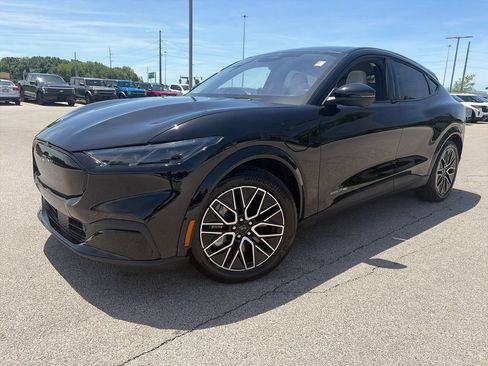 Used 2025 Ford Mustang Mach-E Premium AWD/4WD image 3