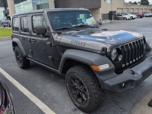 Used 2020 Jeep Wrangler Unlimited Sport AWD/4WD image 2