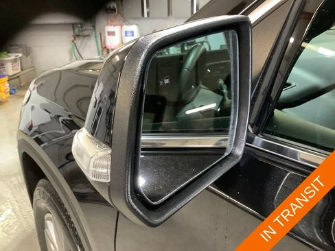 Used 2023 Chevrolet Traverse LT AWD/4WD image 14