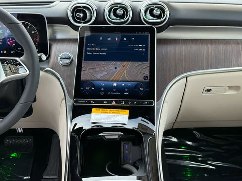 New 2026 Mercedes-Benz GLC 300 GLC 300 image 13