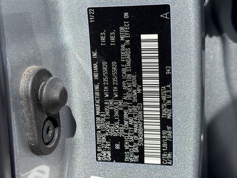 Used 2023 Toyota Highlander Limited image 30