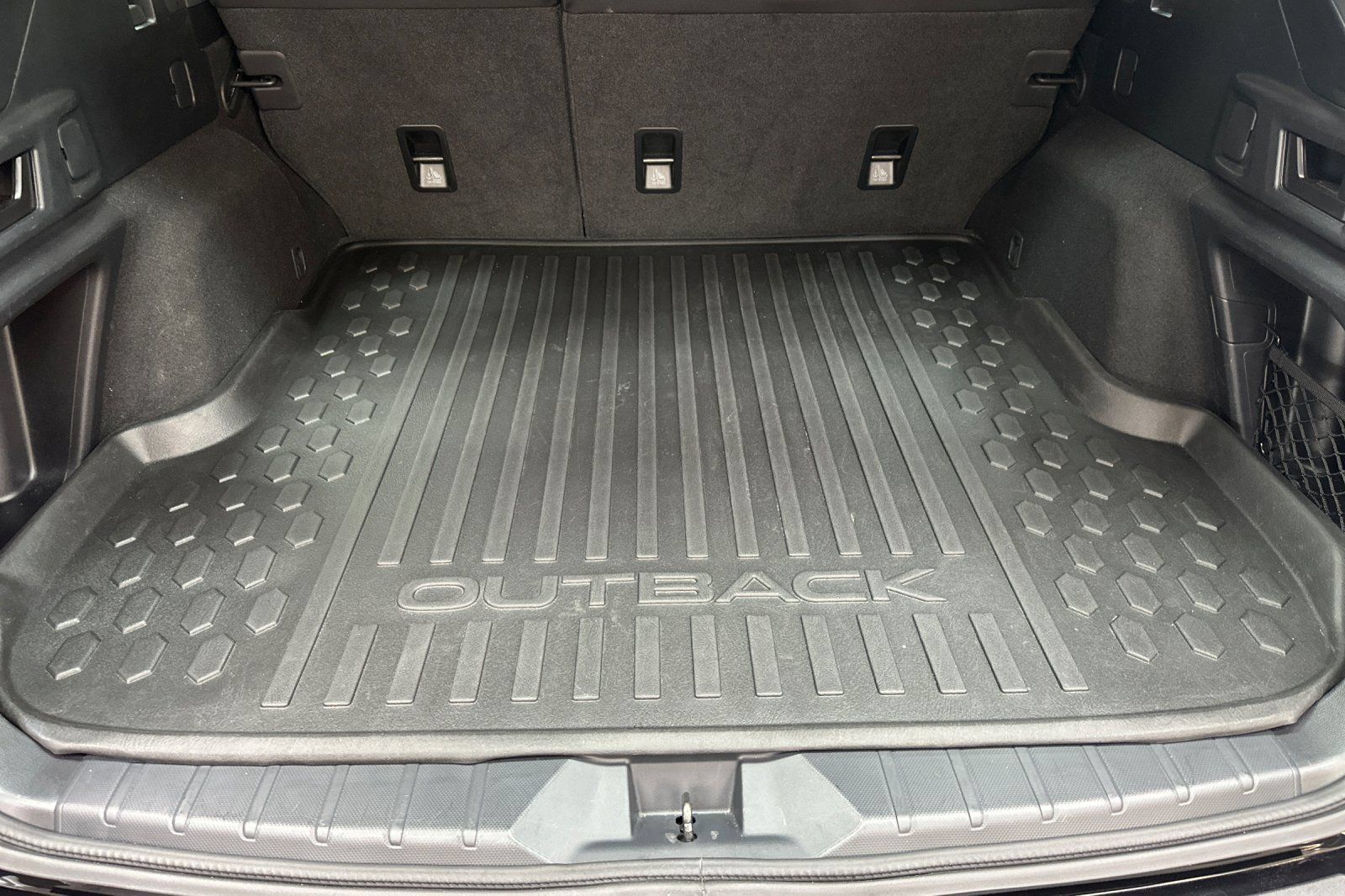 Used 2025 Subaru Outback AWD/4WD image 19