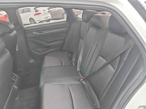 Used 2019 Honda Accord Sport image 12