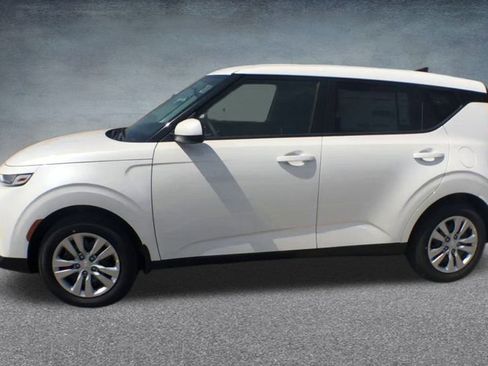Used 2020 Kia Soul LX image 15