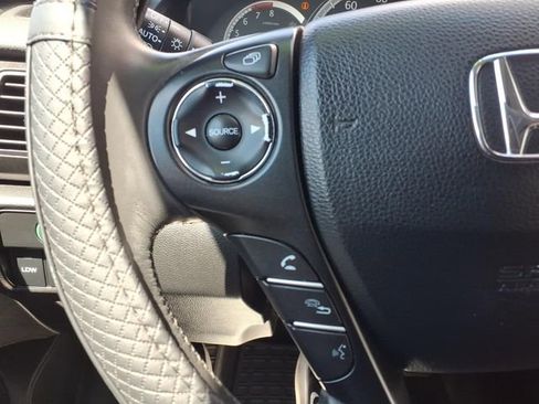 Used 2013 Honda Accord Touring image 30