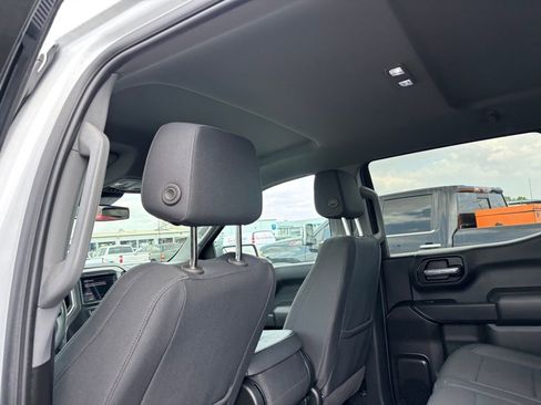 Used 2025 Chevrolet Silverado 1500 Custom RWD image 16