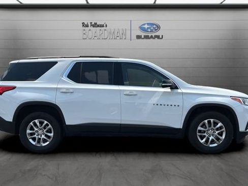 Used 2019 Chevrolet Traverse LT w/ LPO, Blackout Package AWD/4WD image 3