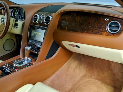 Used 2012 Bentley Continental GT image 21