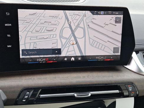 New 2026 BMW X1 xDrive28i w/ Technology Package image 11