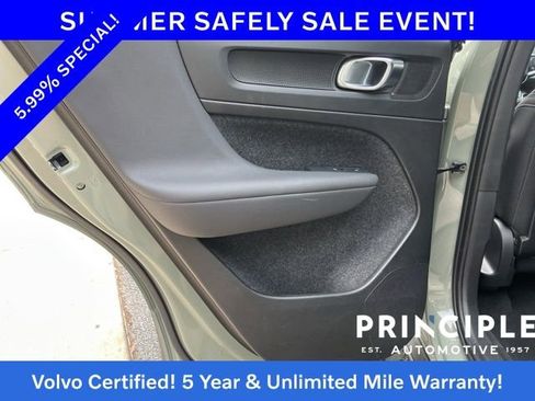 Certified 2024 Volvo XC40 B5 Core AWD/4WD image 30