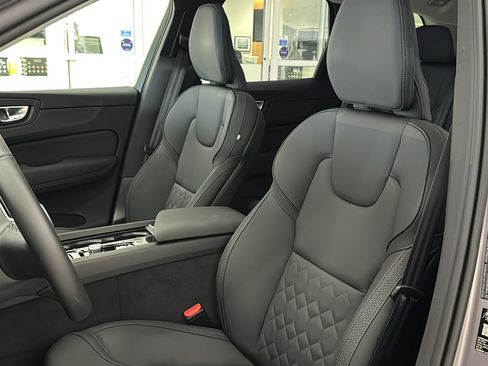 Used 2026 Volvo XC60 B5 Plus AWD/4WD image 23