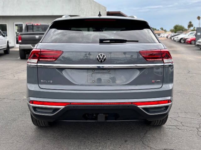 Used 2021 Volkswagen Atlas Cross Sport SEL Premium AWD/4WD image 4