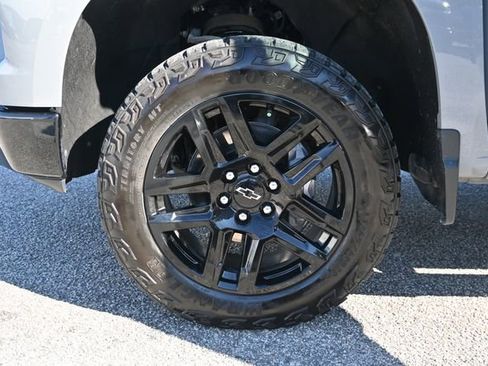 Used 2024 Chevrolet Silverado 1500 Custom Trail Boss w/ LPO, Dark Essentials Package image 26