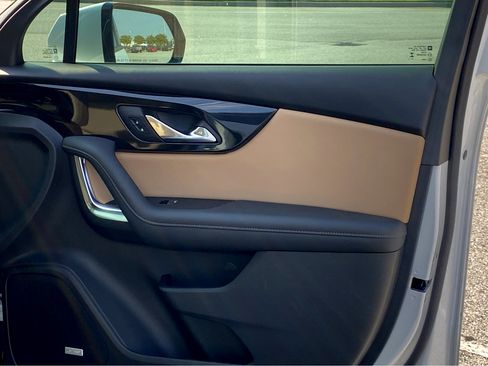 New 2024 Chevrolet Blazer Premier w/ Driver Confidence II Package image 16