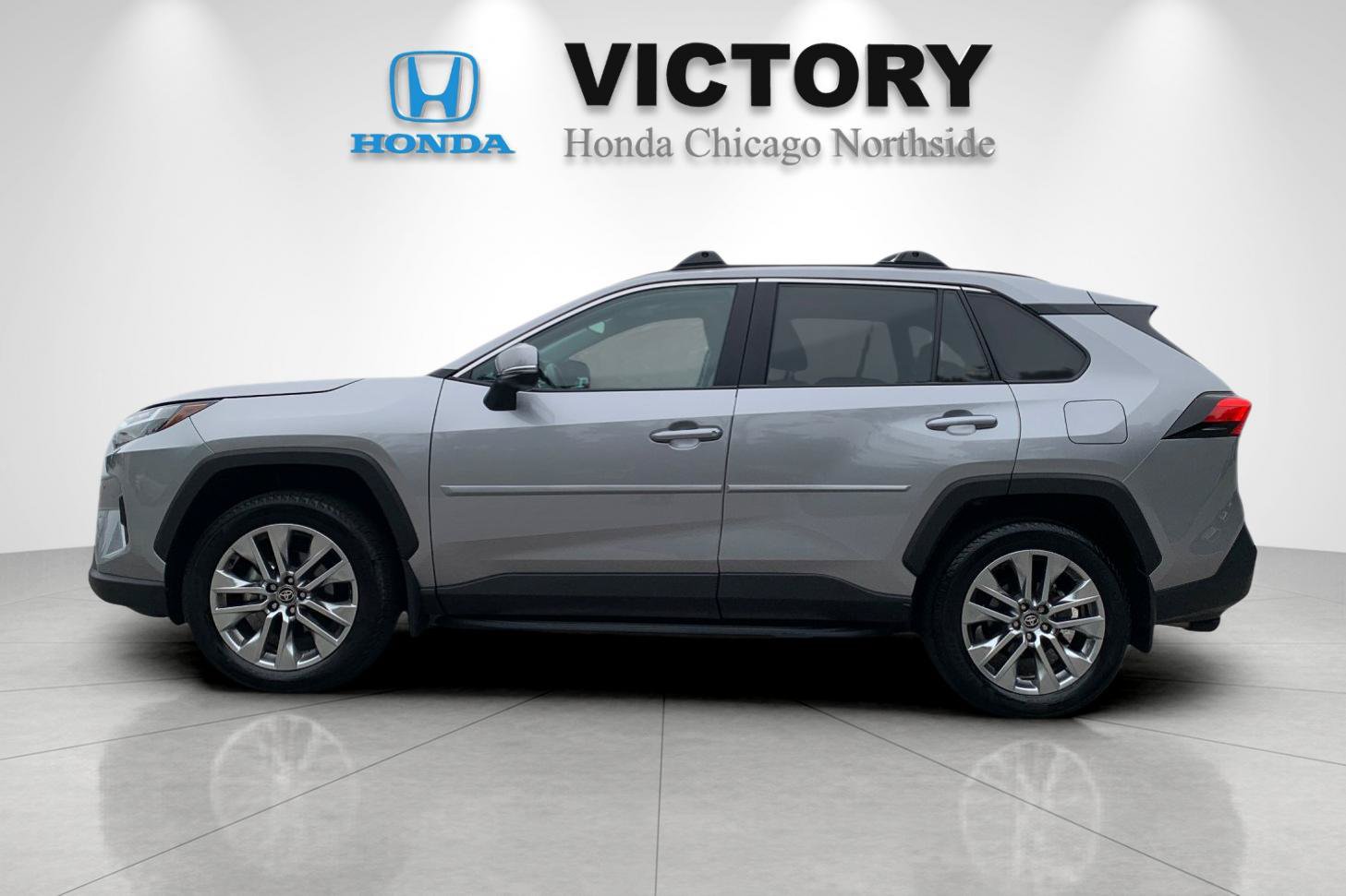 Used 2025 Toyota RAV4 XLE Premium w/ Weather Package AWD/4WD image 2