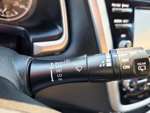 Used 2016 Nissan Murano S image 18