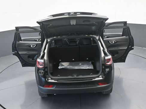 New 2026 Jeep Compass Latitude image 61