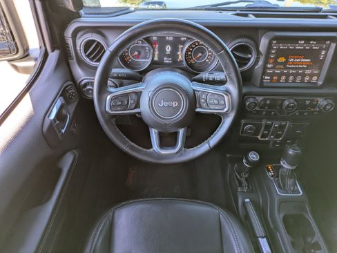 Used 2021 Jeep Wrangler Unlimited Sahara image 17