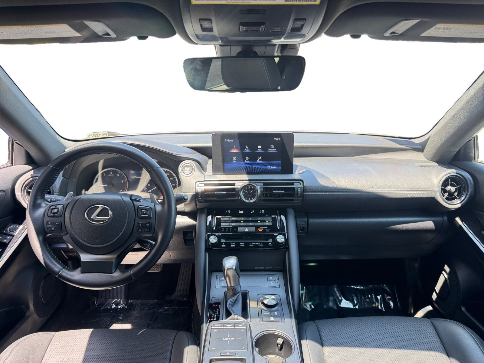 Used 2023 Lexus IS 300 w/ Comfort Package RWD image 10