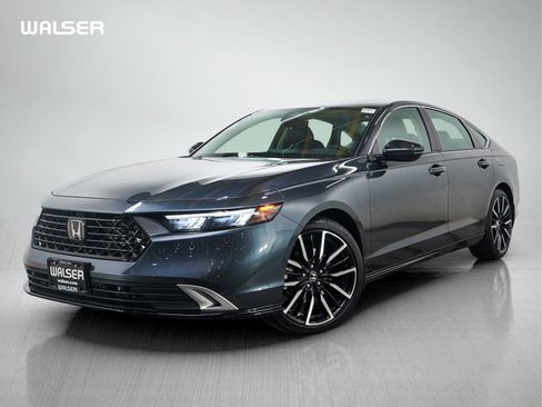 Used 2024 Honda Accord Touring image 1