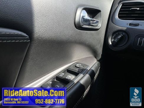 Used 2015 Dodge Journey Crossroad w/ Driver Convenience Group FWD image 40