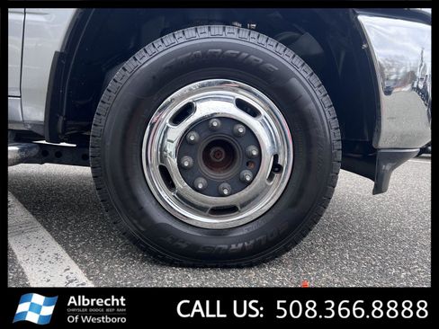 Used 2024 RAM 3500 Big Horn image 32