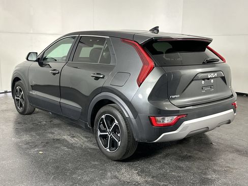 Used 2025 Kia Niro LX FWD image 6