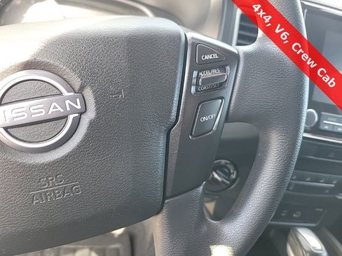 Used 2022 Nissan Frontier SV image 29