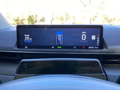 Used 2021 Ford Mustang Mach-E Premium image 20