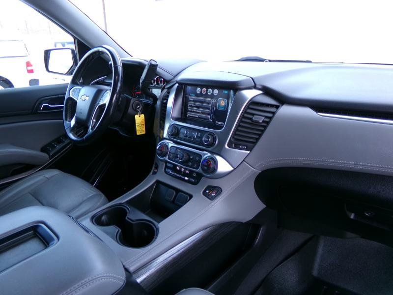 Used 2019 Chevrolet Suburban LT AWD/4WD image 39