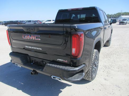 New 2026 GMC Sierra 1500 AT4 w/ AT4 Premium Package AWD/4WD image 5