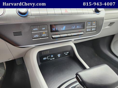 Used 2025 Hyundai Kona SEL image 10