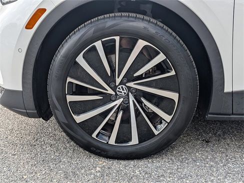 Used 2024 Volkswagen ID.4 S image 10