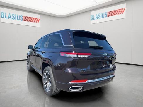 Used 2022 Jeep Grand Cherokee Overland AWD/4WD image 5