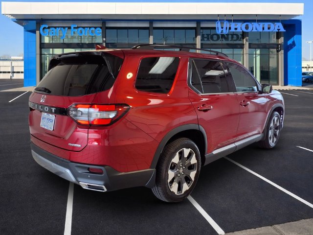 Certified 2026 Honda Pilot Touring image 2