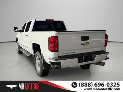 Used 2018 Chevrolet Silverado 3500 LTZ AWD/4WD image 7