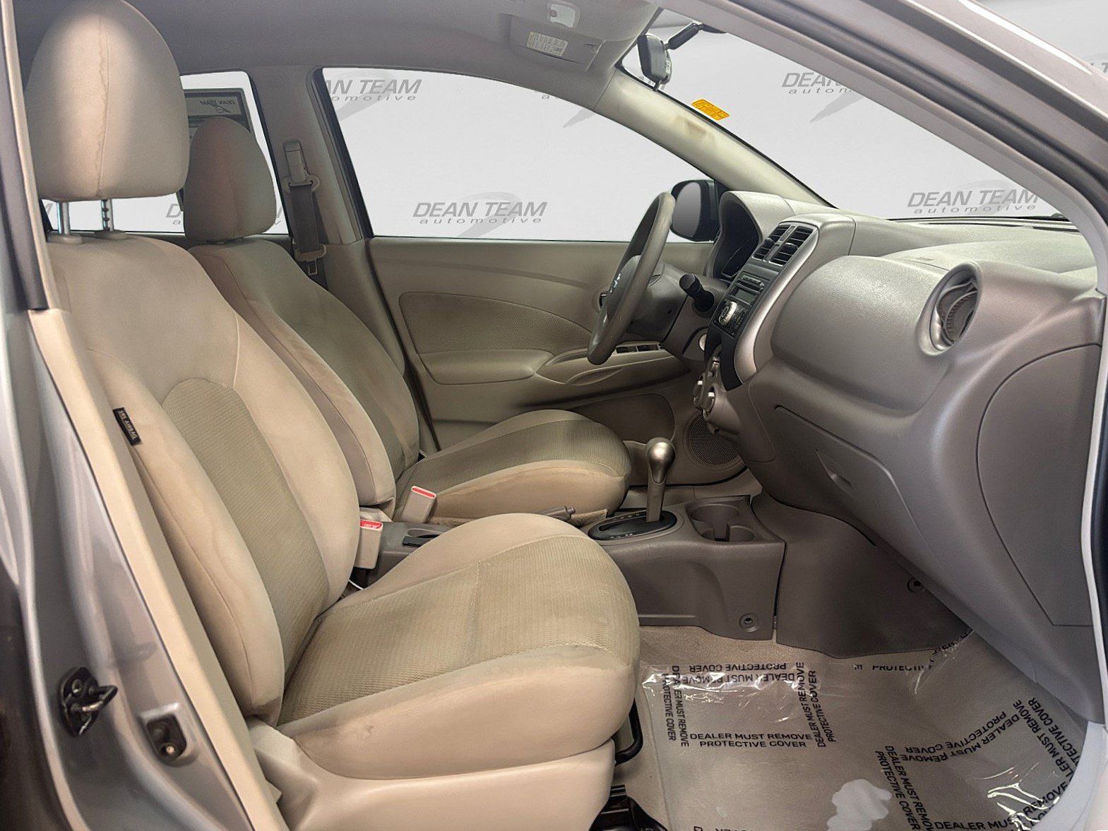 Used 2012 Nissan Versa FWD image 13