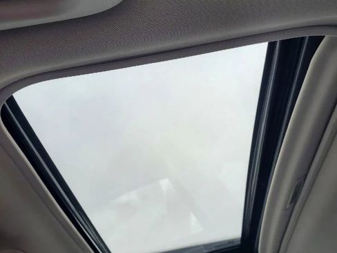 Used 2017 Subaru Outback 2.5i Limited image 17