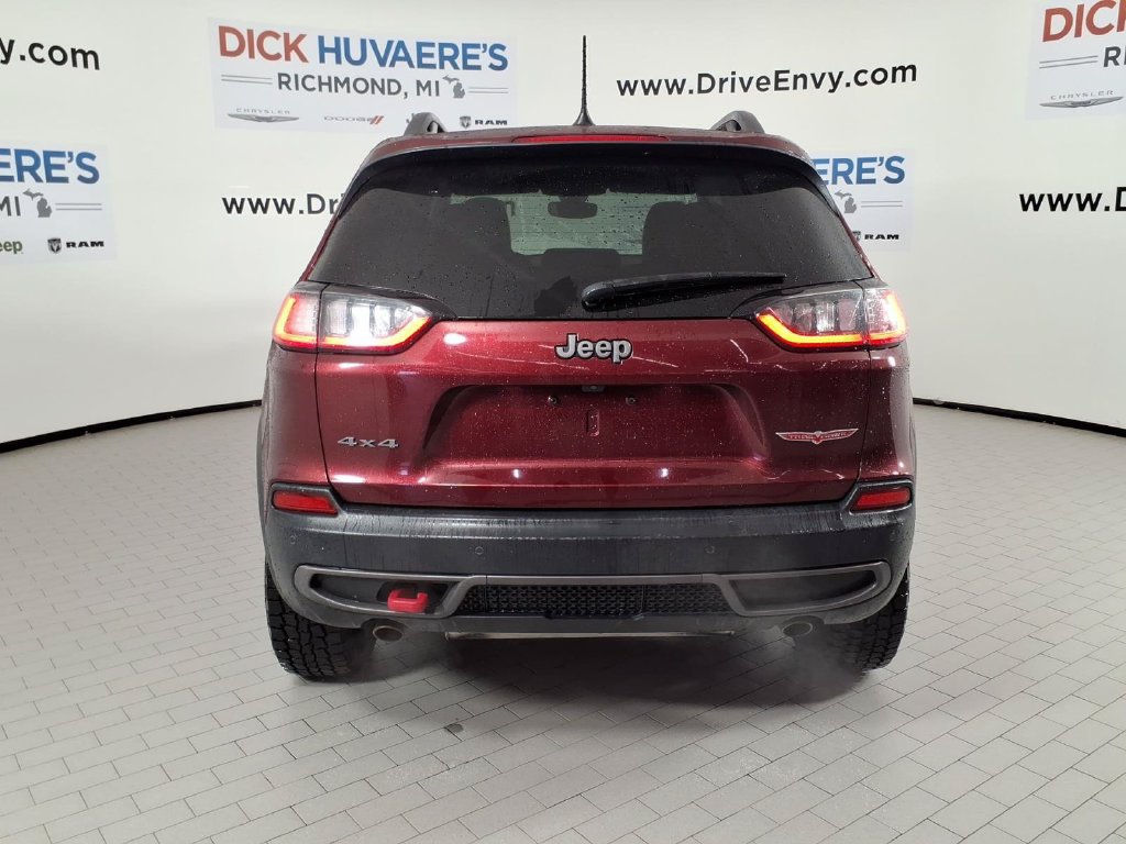 Used 2019 Jeep Cherokee Trailhawk w/ Cold Weather Group AWD/4WD image 5