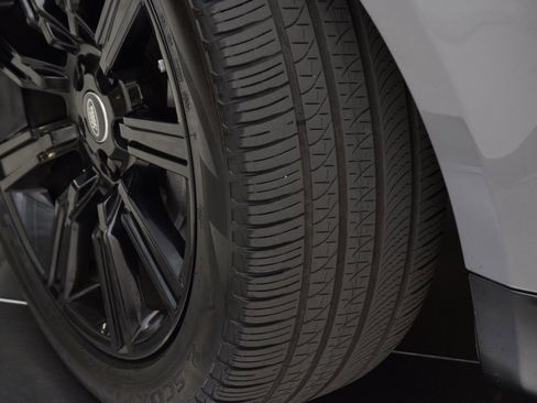 Used 2020 Land Rover Range Rover Sport HSE image 31