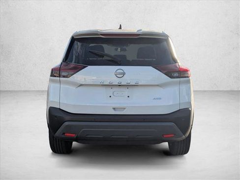 Used 2023 Nissan Rogue S image 7